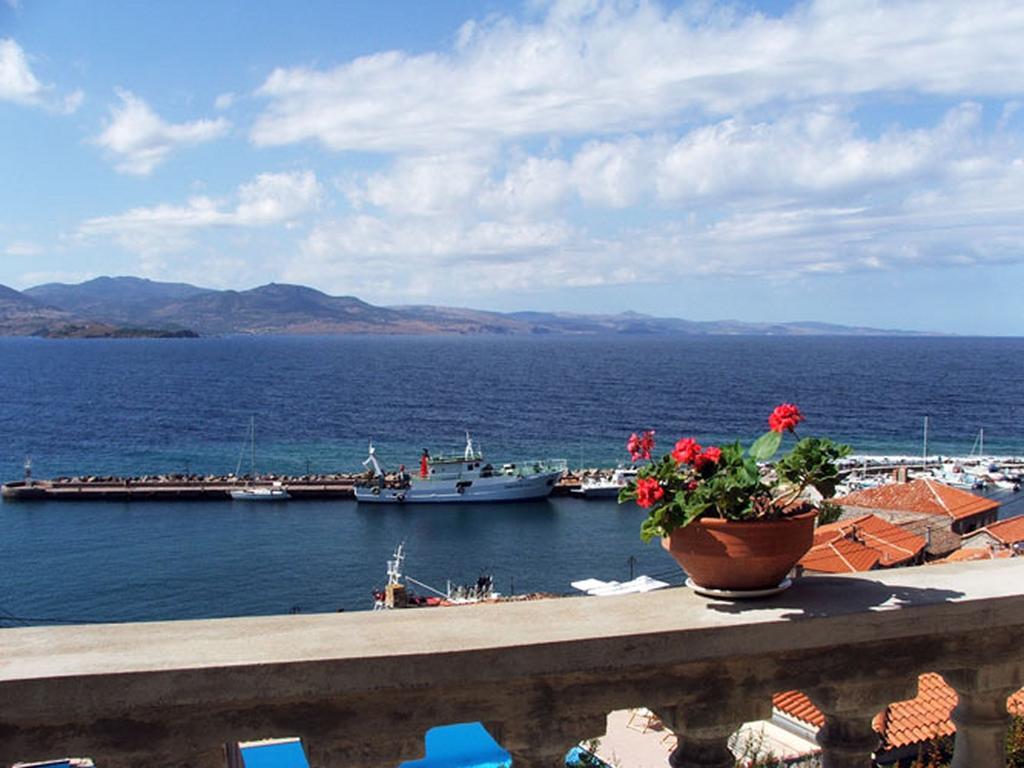 Villa V. Molova, Molyvos, Lesvos Mythimna Exterior foto